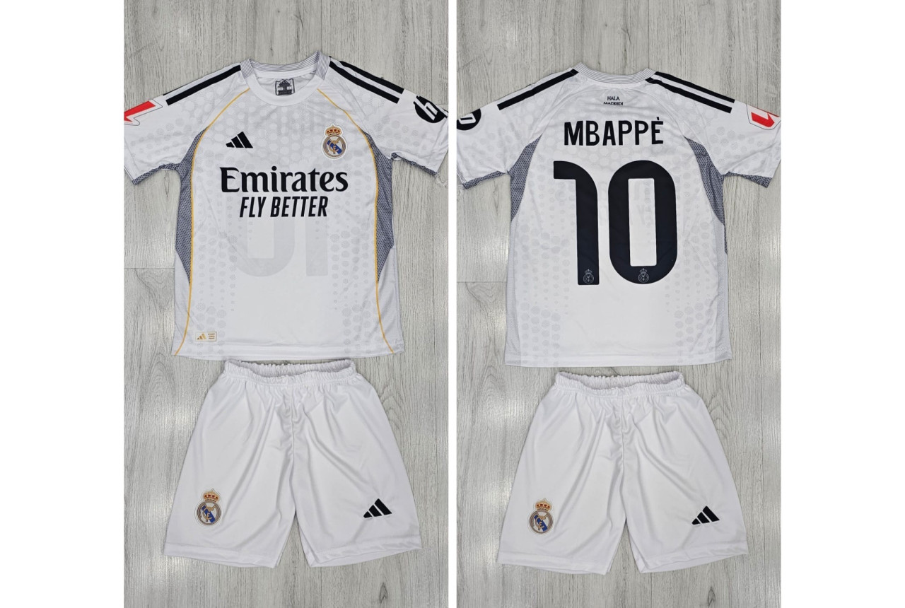 8403 Детски футболен комплект REAL MADRID MBAPPE 10